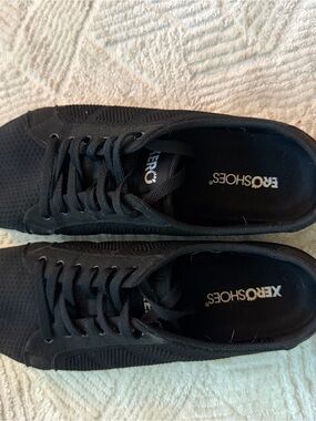 Women’s Xero Barefoot Dillons Sneakers Black size 10.5